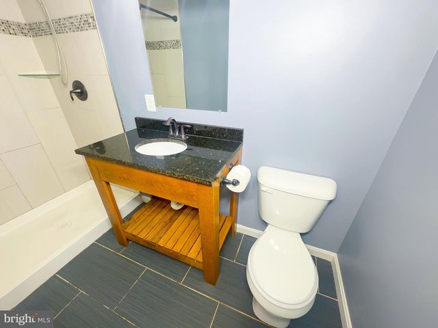 2204 HOLLY OAK CT, Waldorf, MD 20601