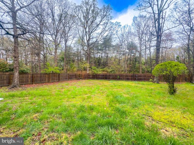 2204 HOLLY OAK CT, Waldorf, MD 20601