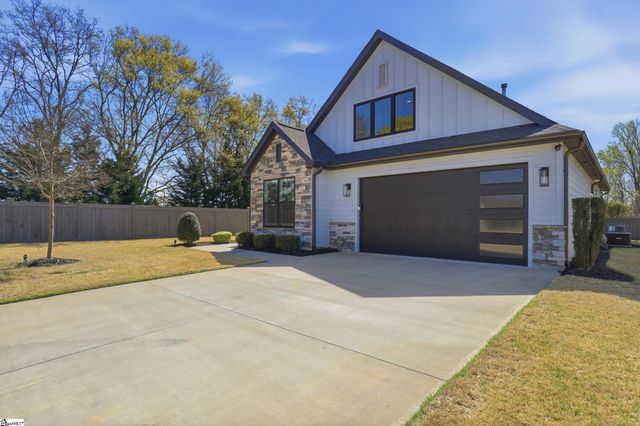 222 Horse Tack Trail, Mauldin, SC 29662