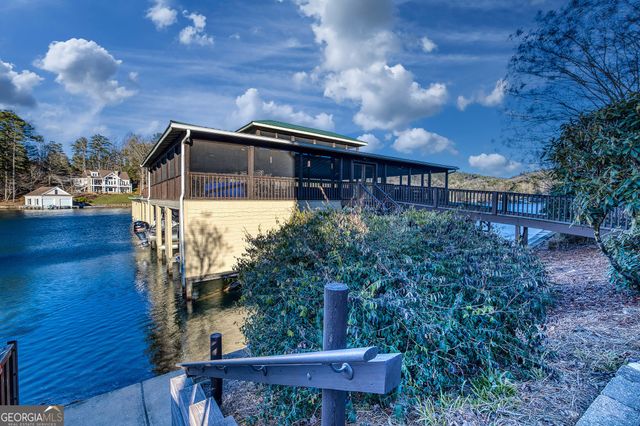 43 Seasons View Court, Clarkesville, GA 30523