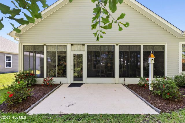 2168 Stonecrest Drive NW, Calabash, NC 28467