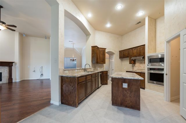 1660 Kimble Drive, Carrollton, TX 75010