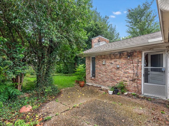 4910 Yarwell Drive, Houston, TX 77096