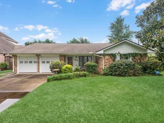 4910 Yarwell Drive, Houston, TX 77096