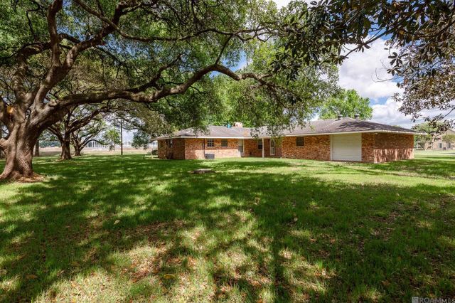 6010 Hwy 22, Sorrento, LA 70778