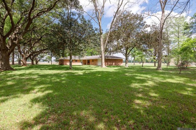 6010 Hwy 22, Sorrento, LA 70778