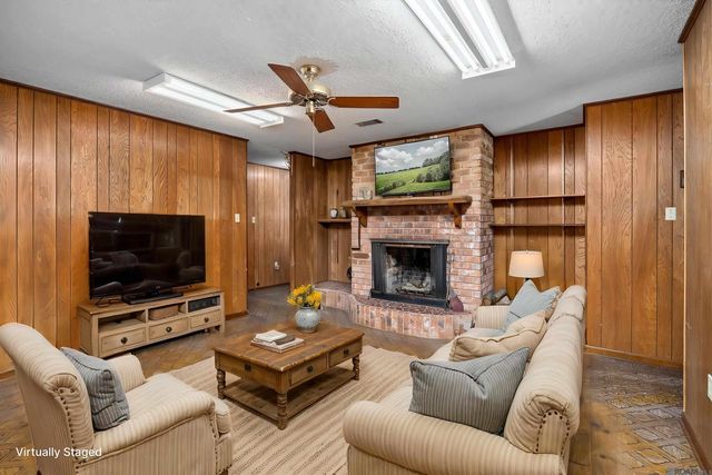 6010 Hwy 22, Sorrento, LA 70778