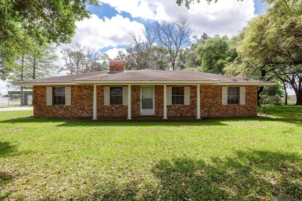 6010 Hwy 22, Sorrento, LA 70778