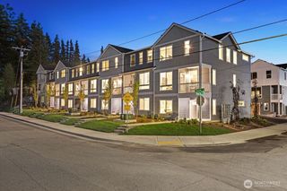 7027 Rainier Drive #E, Everett, WA 98203