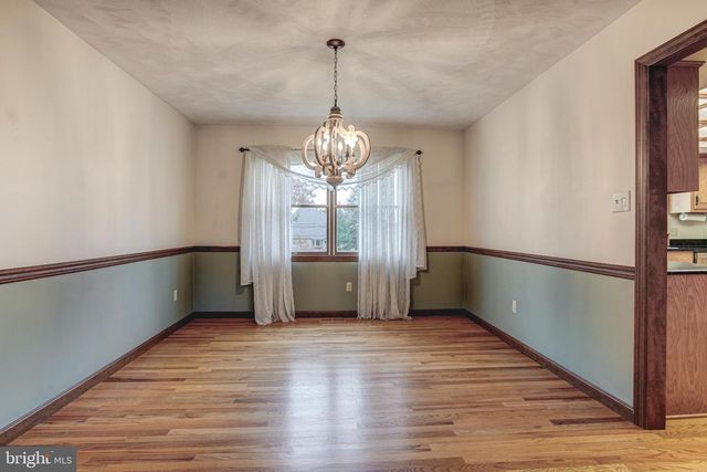 1765 CAMBRIDGE DR, State College, PA 16803