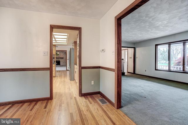 1765 CAMBRIDGE DR, State College, PA 16803