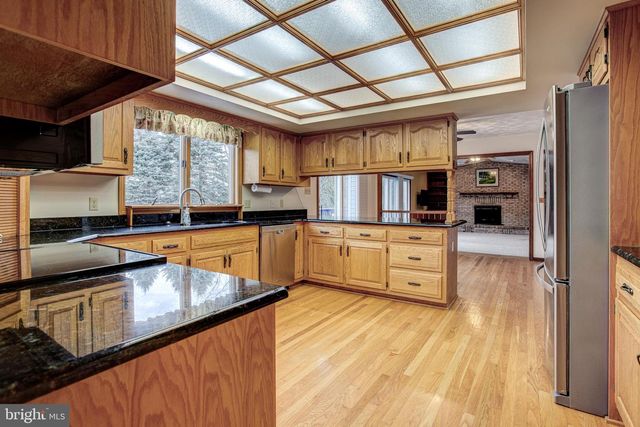 1765 CAMBRIDGE DR, State College, PA 16803