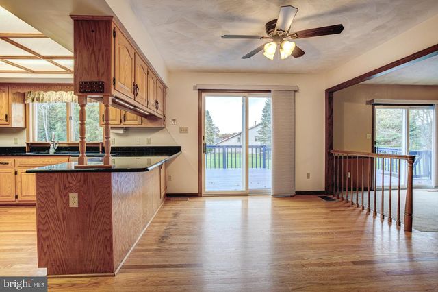 1765 CAMBRIDGE DR, State College, PA 16803