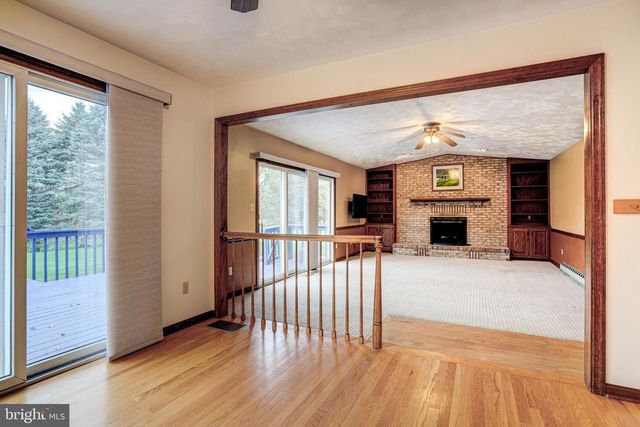 1765 CAMBRIDGE DR, State College, PA 16803