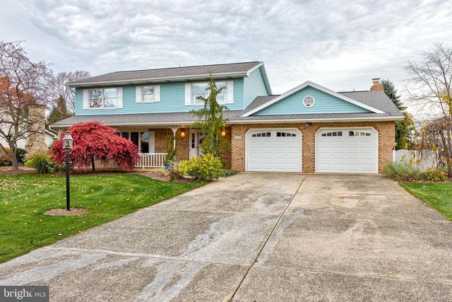 1765 CAMBRIDGE DR, State College, PA 16803