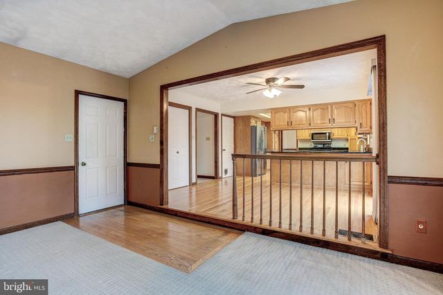 1765 CAMBRIDGE DR, State College, PA 16803