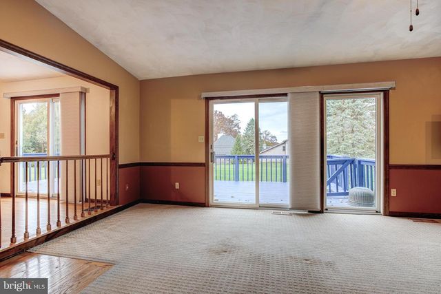 1765 CAMBRIDGE DR, State College, PA 16803