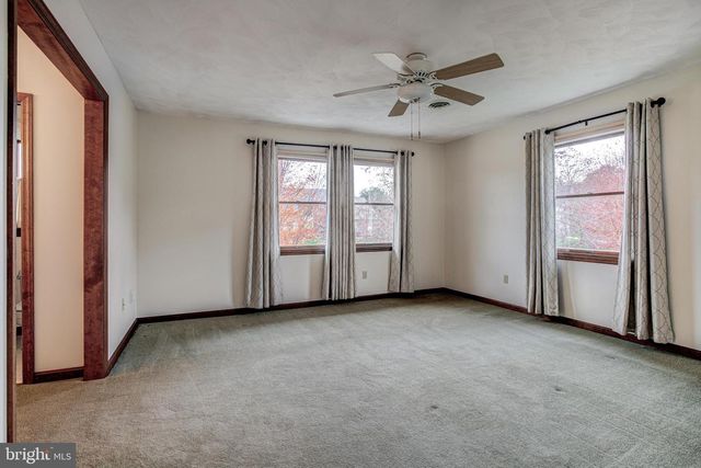 1765 CAMBRIDGE DR, State College, PA 16803