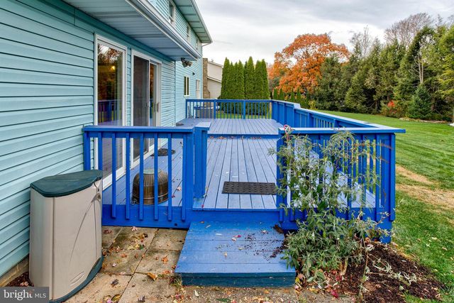 1765 CAMBRIDGE DR, State College, PA 16803