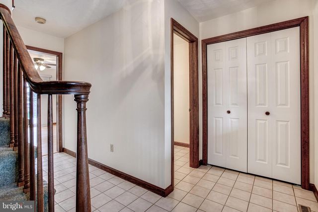 1765 CAMBRIDGE DR, State College, PA 16803