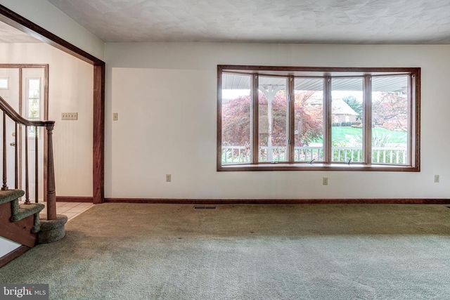 1765 CAMBRIDGE DR, State College, PA 16803