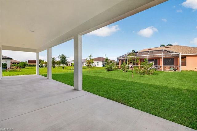 3074 NW 4th AVE, Cape Coral, FL 33993