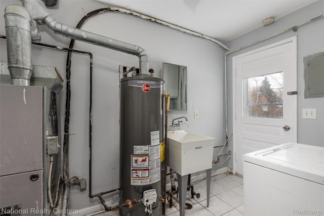 22160 Morton Street, Oak Park, MI 48237