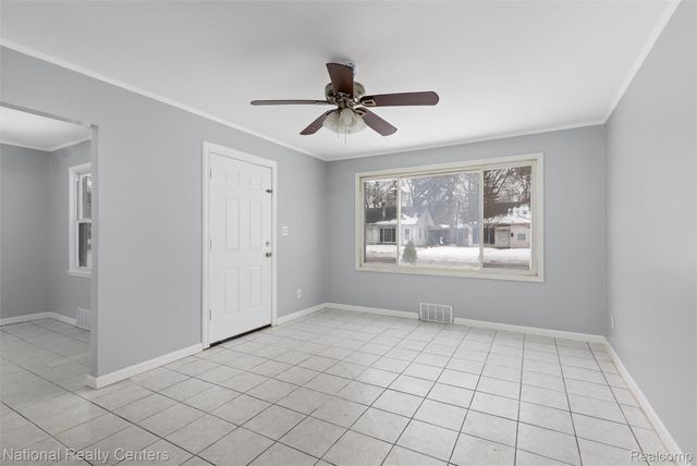 22160 Morton Street, Oak Park, MI 48237