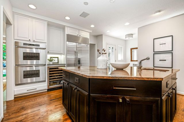 4541 Meadow Road, Edina, MN 55424