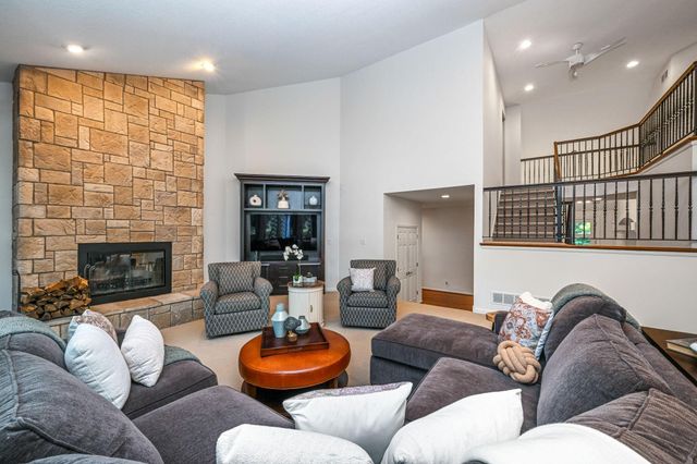 4541 Meadow Road, Edina, MN 55424