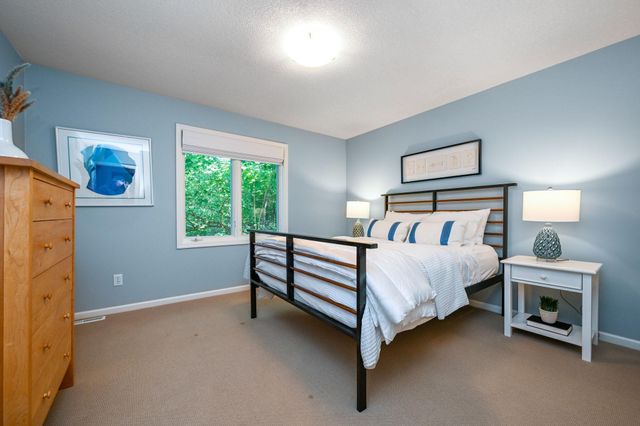 4541 Meadow Road, Edina, MN 55424
