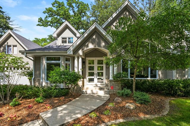 4541 Meadow Road, Edina, MN 55424