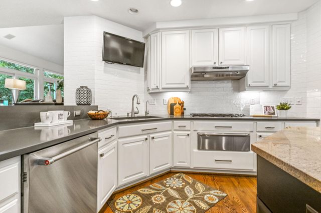 4541 Meadow Road, Edina, MN 55424