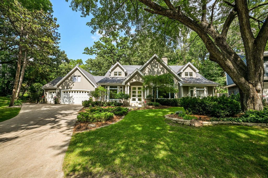 4541 Meadow Road, Edina, MN 55424 — photo 2