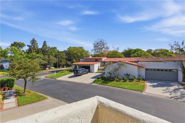 558 Vista Flora, Newport Beach, CA 92660