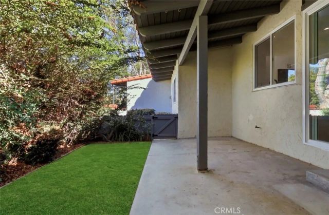 558 Vista Flora, Newport Beach, CA 92660