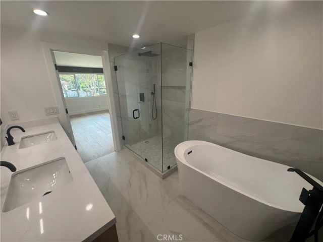 558 Vista Flora, Newport Beach, CA 92660