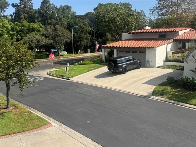 558 Vista Flora, Newport Beach, CA 92660