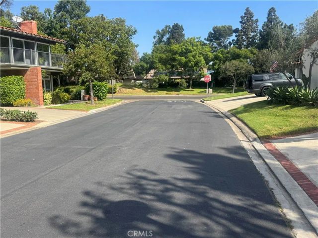 558 Vista Flora, Newport Beach, CA 92660