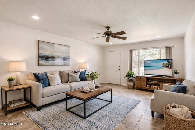 233 E Cairo Drive, Tempe, AZ 85282