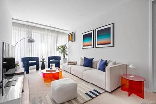 40-22 61st Street 2E, Woodside, NY 11377
