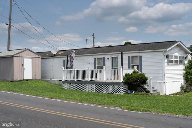 1963 SHEAFFER RD, Elizabethtown, PA 17022