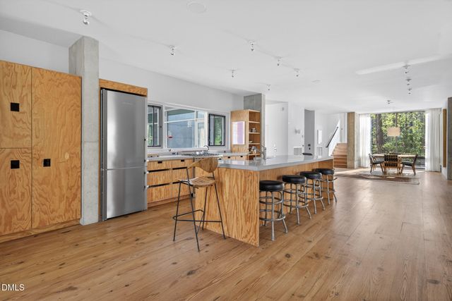 740 Cedar Brook Way, Chapel Hill, NC 27516