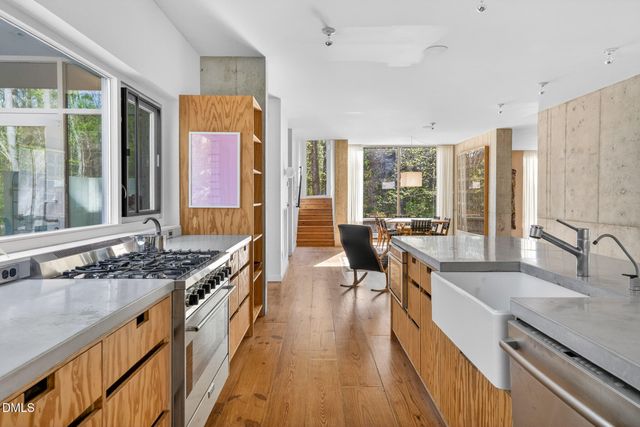 740 Cedar Brook Way, Chapel Hill, NC 27516