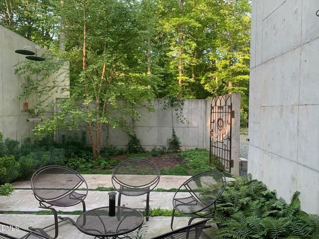 740 Cedar Brook Way, Chapel Hill, NC 27516