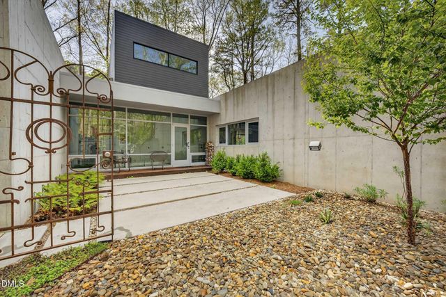 740 Cedar Brook Way, Chapel Hill, NC 27516