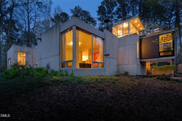 740 Cedar Brook Way, Chapel Hill, NC 27516