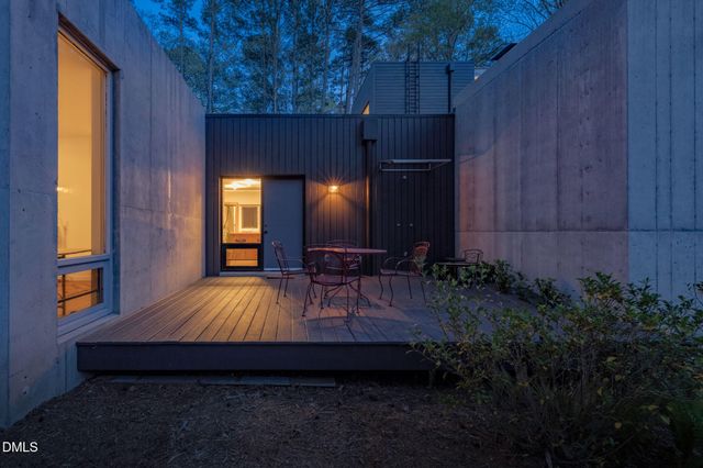 740 Cedar Brook Way, Chapel Hill, NC 27516