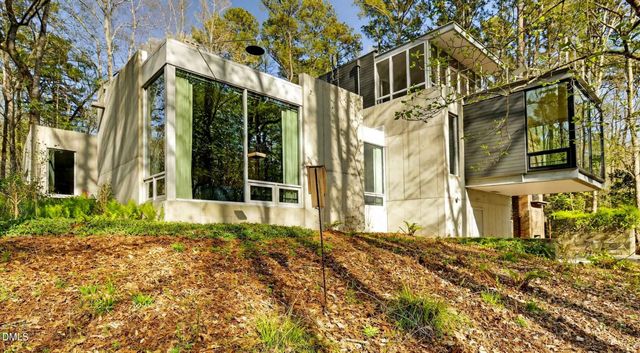 740 Cedar Brook Way, Chapel Hill, NC 27516