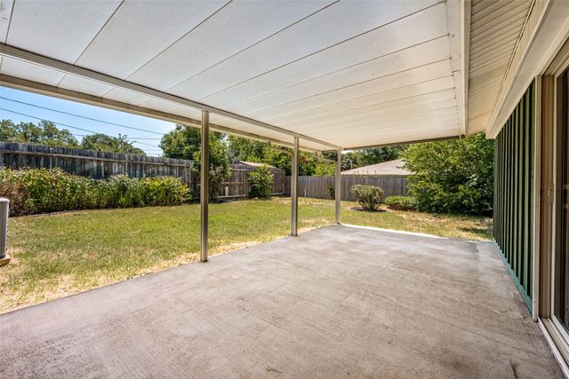 613 Whitener Road, Euless, TX 76040